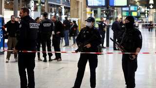 Man goes on stabbing spree at Paris train station, injures six; does not seem terror act, say cops