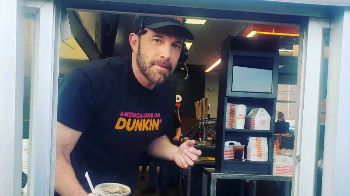 Ben Affleck spotted serving coffee at doughnut joint, see viral pic Ben Affleck spotted serving coffee at doughnut joint, see viral pic
