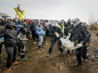 WION Climate Tracker: Scuffle breaks out between Police and activist over coal mines in Germany
