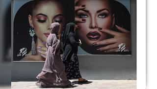 Taliban bans women from working in malls