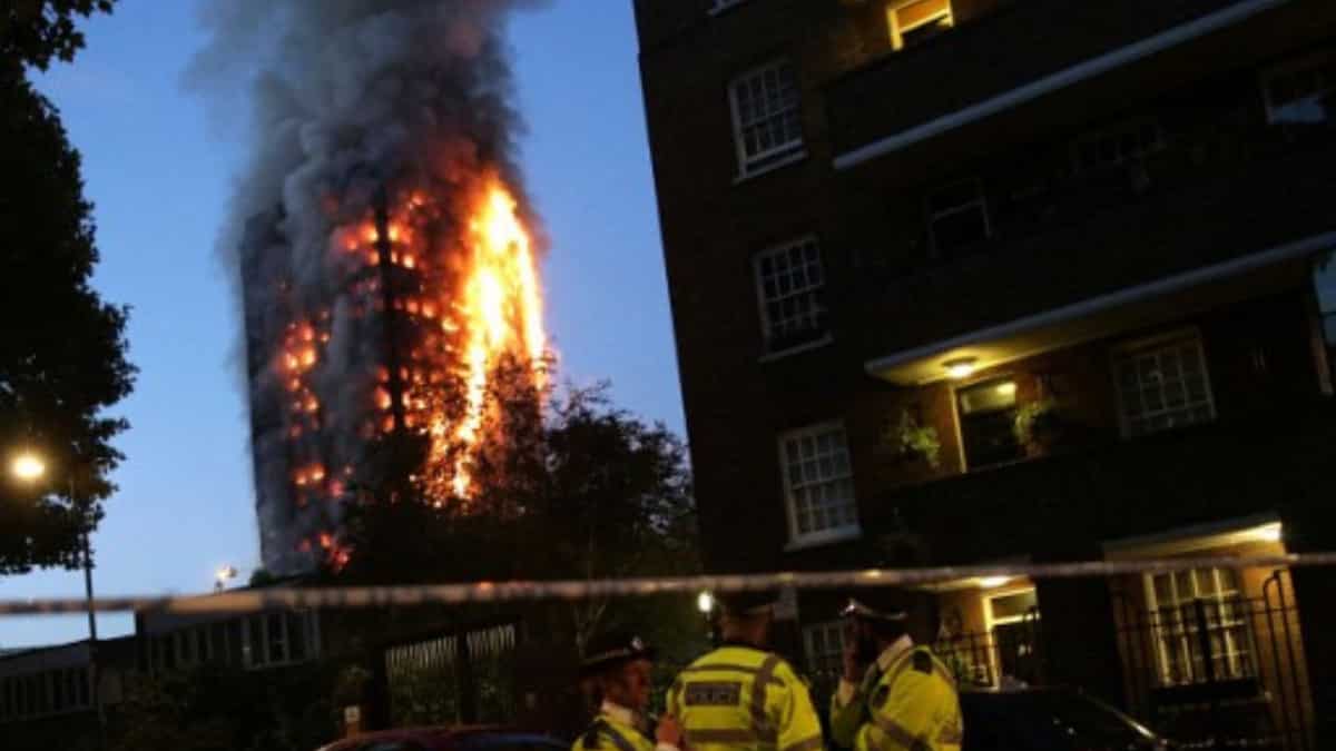 Around a dozen firefighters who fought Grenfell blaze have been diagnosed with cancer: Report Around a dozen firefighters who fought Grenfell blaze have been diagnosed with cancer: Report