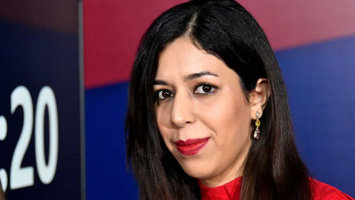 'I don't think it's normal to stay quiet about this,' - Shohreh Bayat expresses solidarity in protests vs Govt