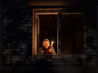 Ukraine witness emergency blackouts after Russian strikes