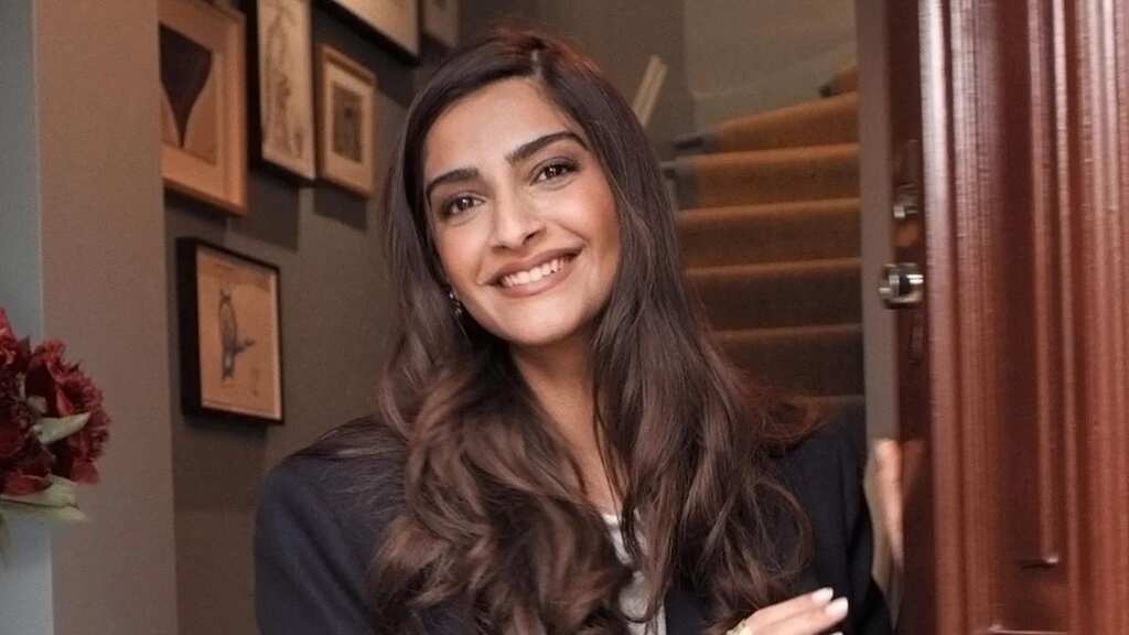 Sonam Kapoor tweets about Mumbai’s pollution and traffic; gets brutally trolled