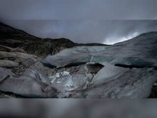 2 out of every 3 glaciers to disappear by 2021