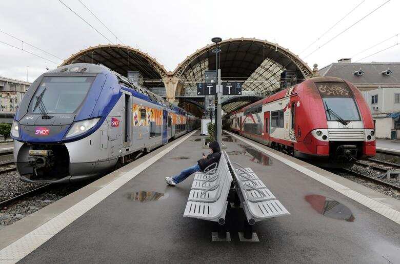 France prepares for 'hellish Thursday' as nationwide pension strikes loom