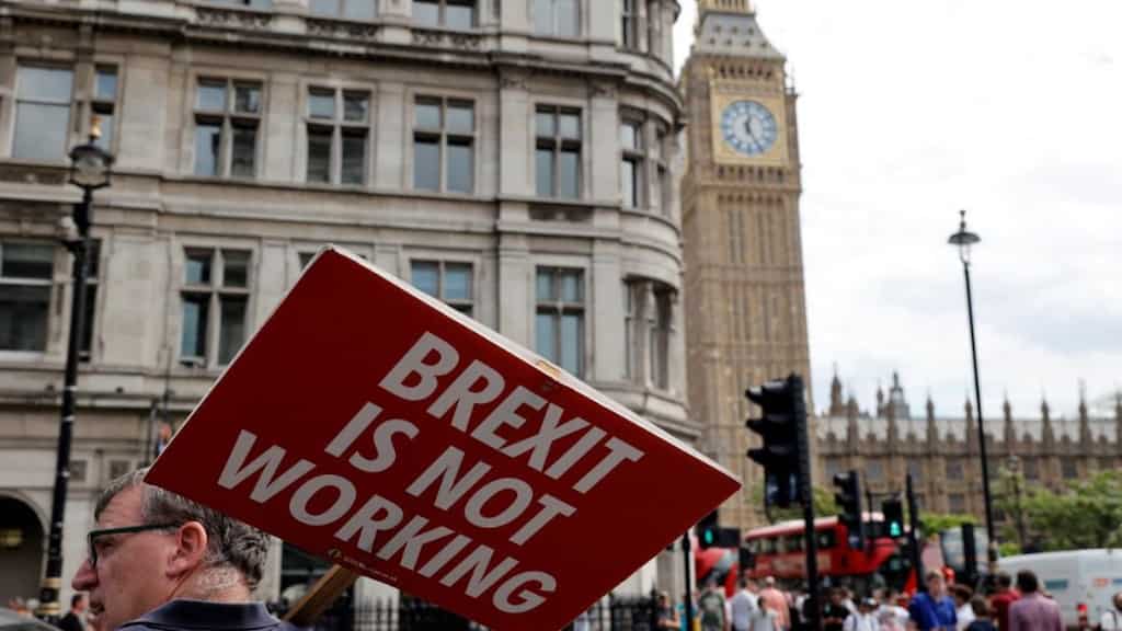 Brexit woes haunt UK with shortfall of 330,000 non-EU workers: Think tanks