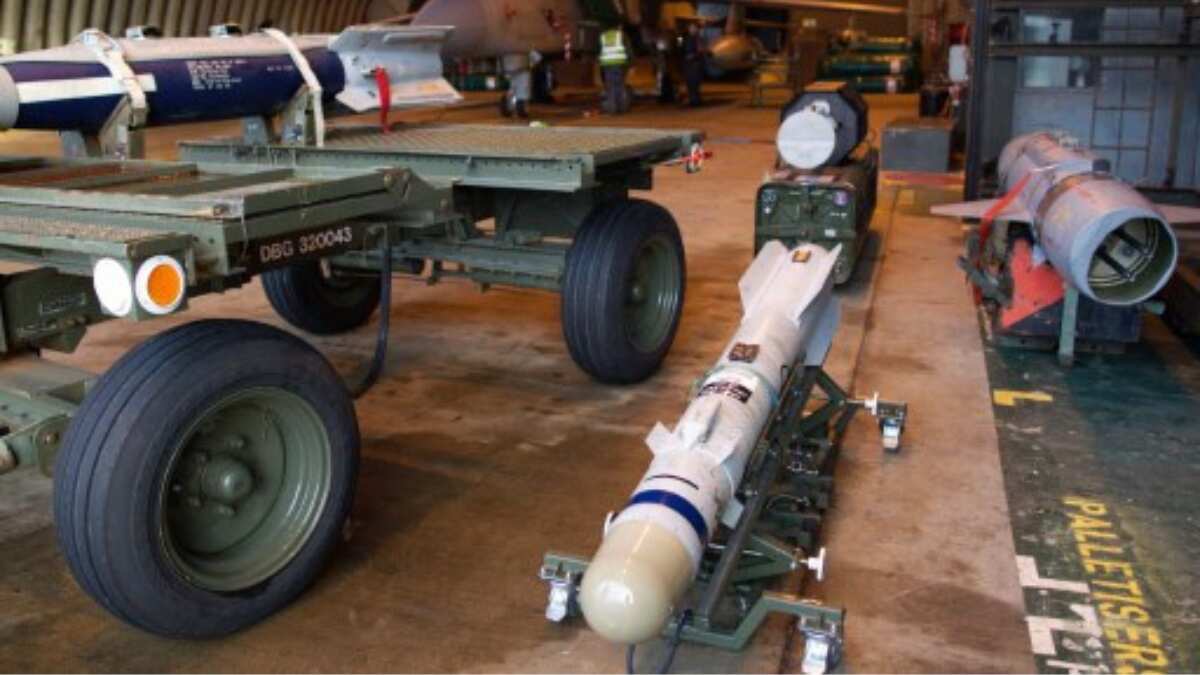 UK: Brimstone missiles, Challenger 2 battle tank, and more