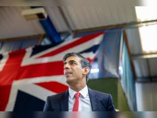 Gravitas: Sunak caught in a 'seat belt tangle'