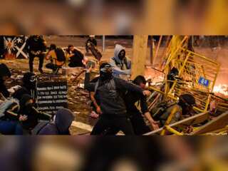 Spain: PM Pedro Sanchez accused of undermining the constitution, capital rocked by protests