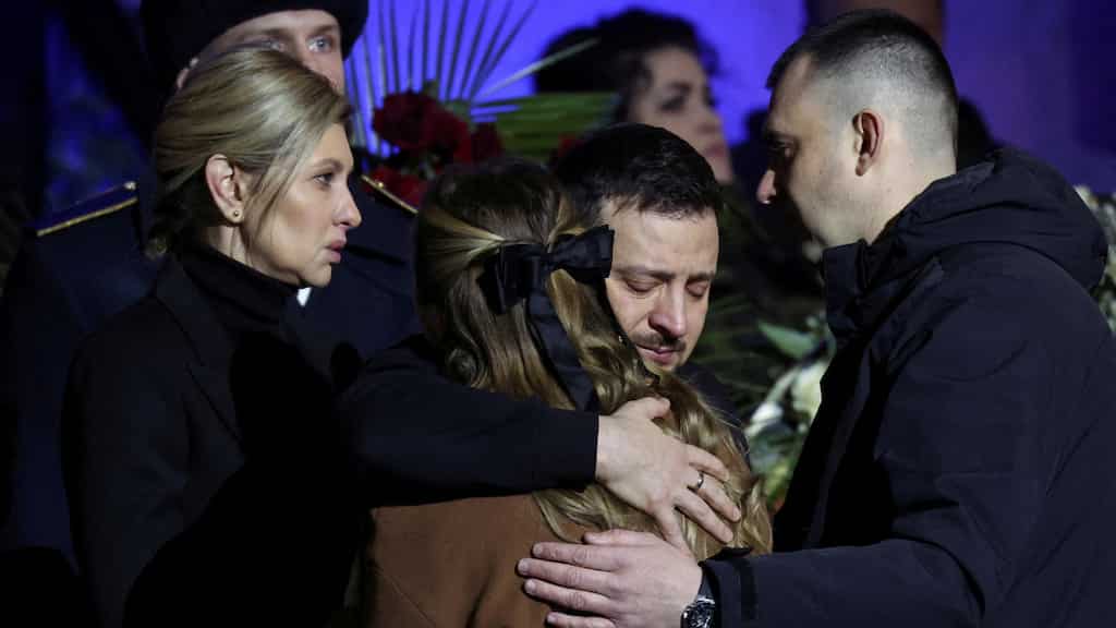 Volodymyr Zelensky honours top Ukrainian minister, top officials killed in helicopter crash