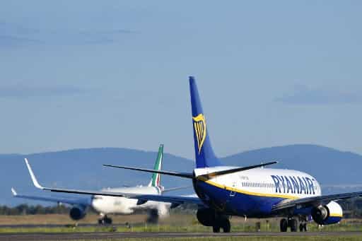 Bomb alert on Ryanair flight from Poland to Greece, passengers disembarked
