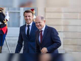 Macron-Scholz meet in Paris: Macron says sending tanks to Ukraine must not escalate the crisis