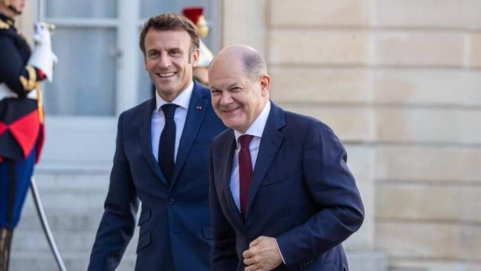 Macron-Scholz meet in Paris: Macron says sending tanks to Ukraine must not escalate the crisis