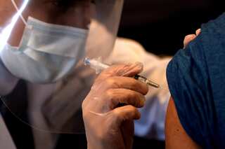 US: FDA proposes once-a-year Covid shots as part of a major shift in the nation's vaccine strategy