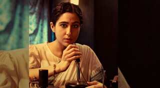 Sara Ali Khan looks unrecognisable in first look of Ae Watan Mere Watan