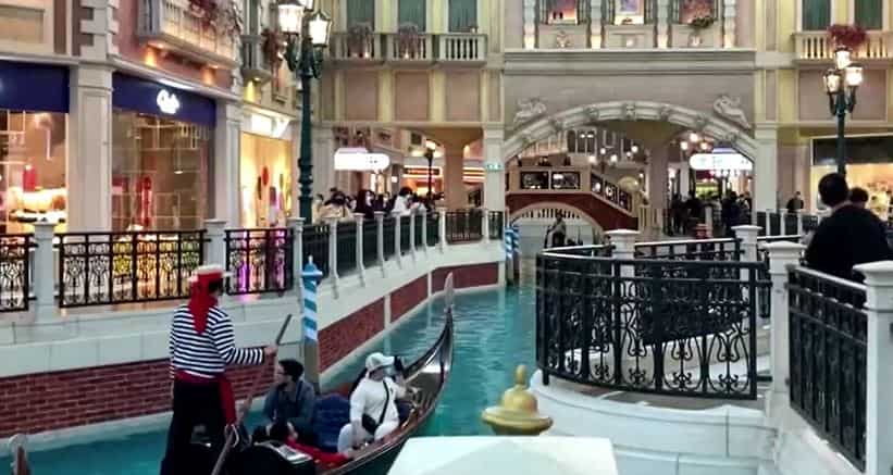 Gondola moving on the river in the Venetian.