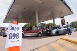 Peru faces shortage of food and fuel as anti-government protests continue