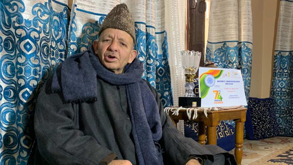 Kashmir's only maker of traditional musical instruments receives Padma Shri on Republic Day