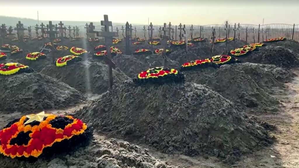 A rapidly expanding cemetery in Russian village reveals Wagner’s prisoner army