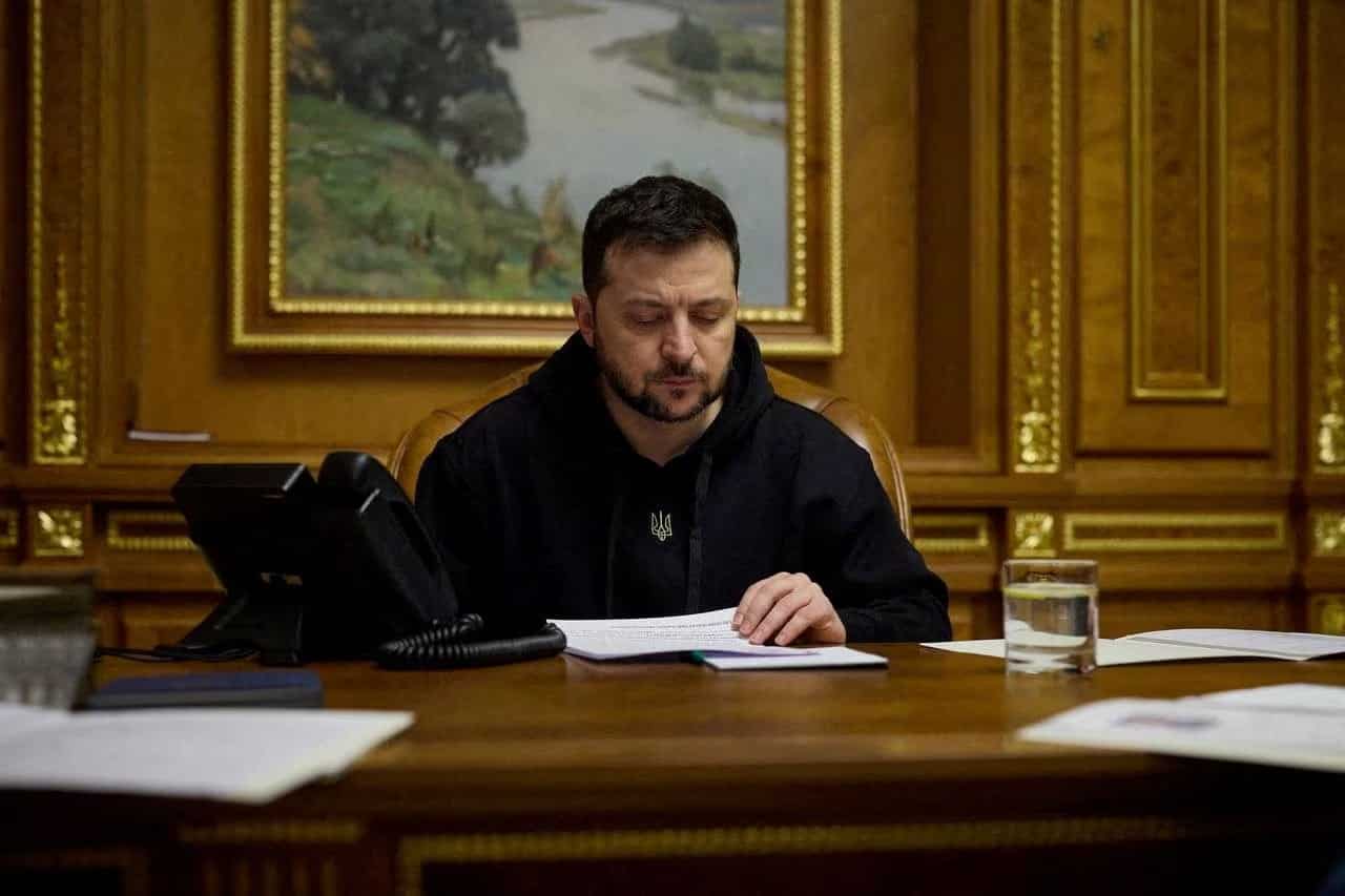 Ukraine slaps sanctions on 182 Russian, Belarusian companies, three individuals