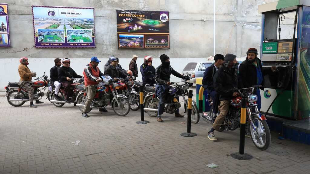 Pakistan: Prices of petrol and diesel hiked by 35 Pakistani rupee