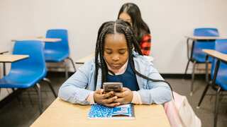 How young is too young for social media exposure? Here's what a US health expert says