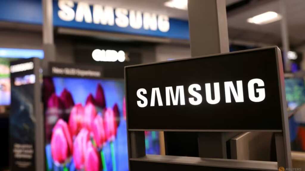 World Business Watch: Samsung reports lowest quarterly profit since 2014