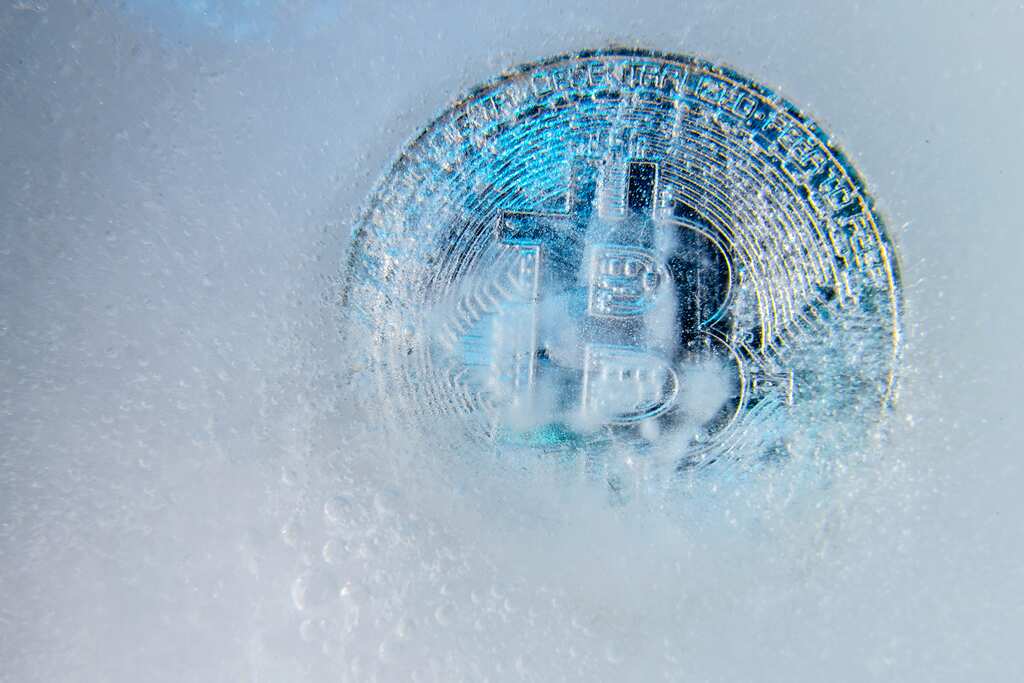 World Business Watch: Bitcoin poised for its best month since 2013