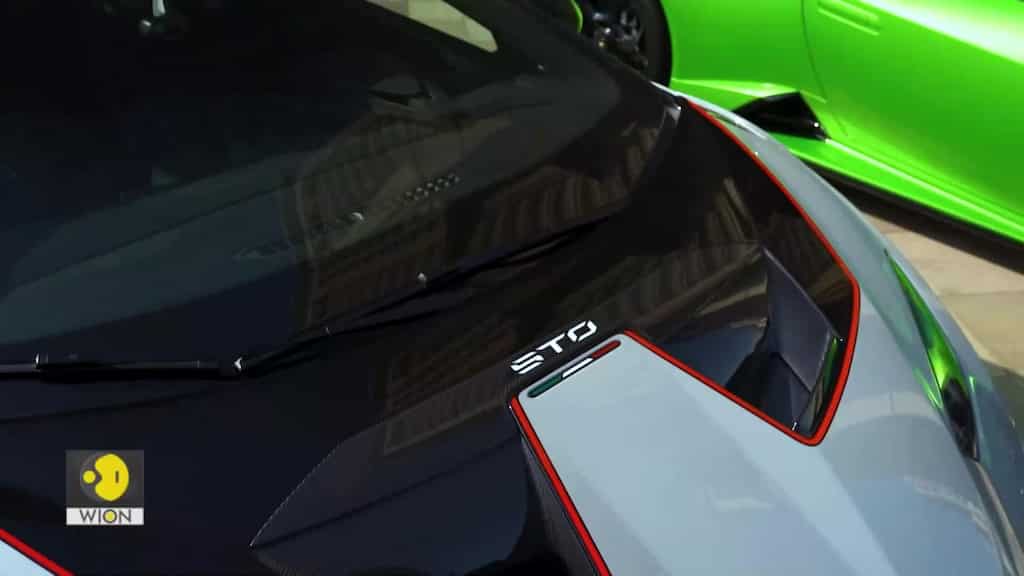 Pitstop drives the Lamborghini Huracan STO