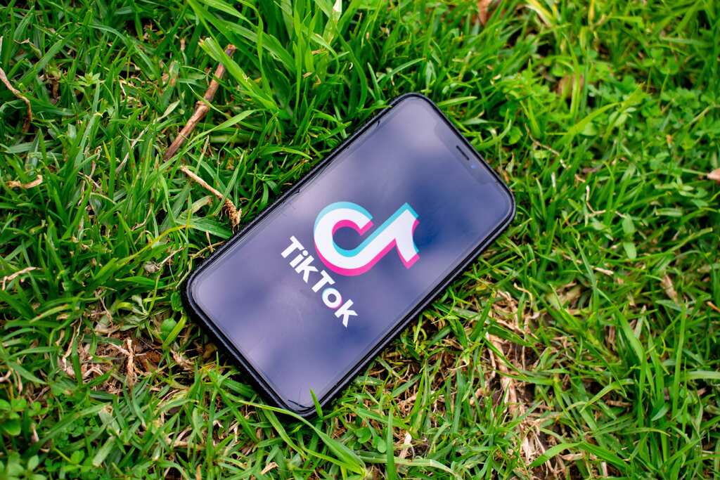 Gravitas: Privacy in the age of reels and TikToks
