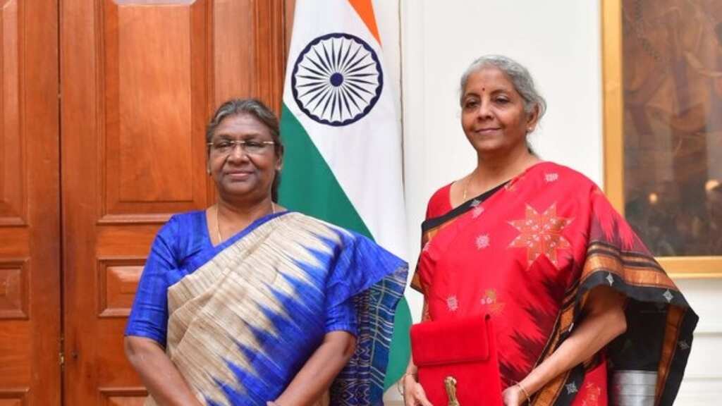 FM Nirmala Sitharaman opts for a handloom saree to present Budget 2023