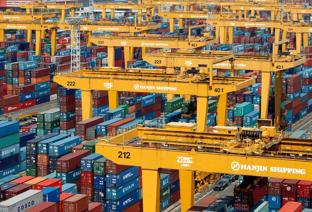 S. Korea's economy inches towards first recession in three years, says data