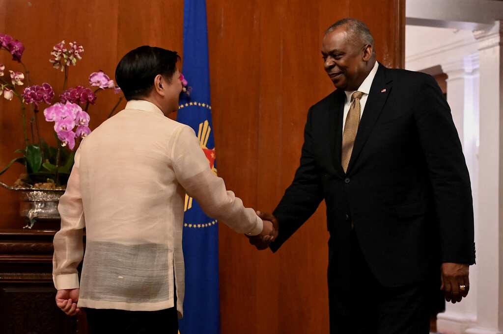 The Philippines grants US wider access to its military bases