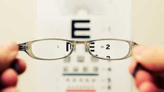 Expert reveals why some people suffer from distorted vision while driving