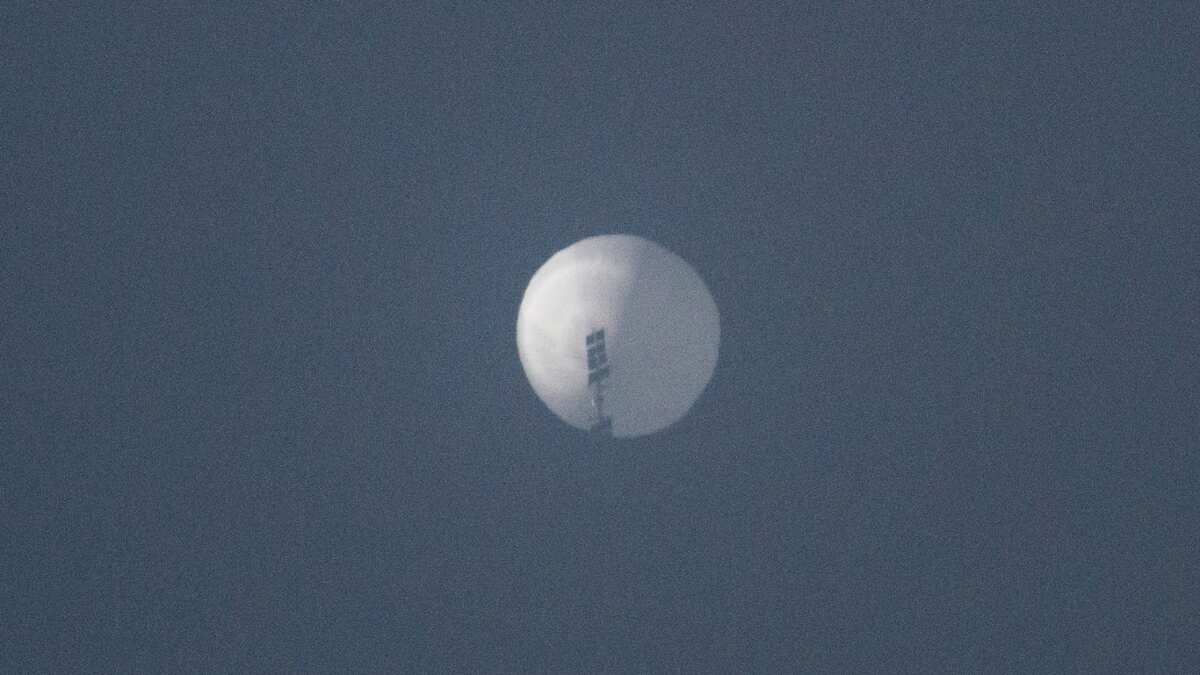 Suspected Chinese spy balloon flying over the US being tracked, Pentagon says Suspected Chinese spy balloon flying over the US being tracked, Pentagon says
