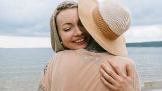 Gratitude has unique stress-busting effects, finds research