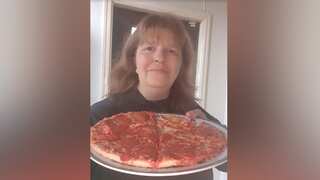 British woman credits ‘miracle pizza’ for her timely lung cancer diagnosis