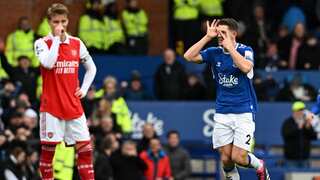 PL: Arsenal suffers shock defeat against Everton, Liverpool's slump continues; Manchester United edges closer