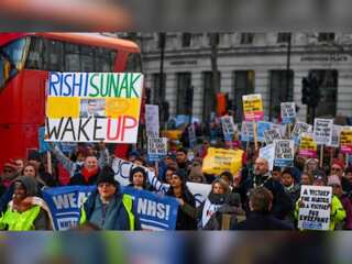 UK: Biggest-ever nursing strike in NHS history begins