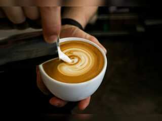 Coffee with milk reduces health risks