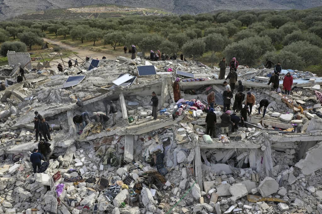 Watch: Russian military personnel join rescue effort in quake-hit Syrian cities