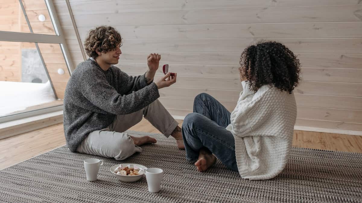 Propose Day 2023: 9 romantic proposal ideas you can try at home Propose Day 2023: 9 romantic proposal ideas you can try at home