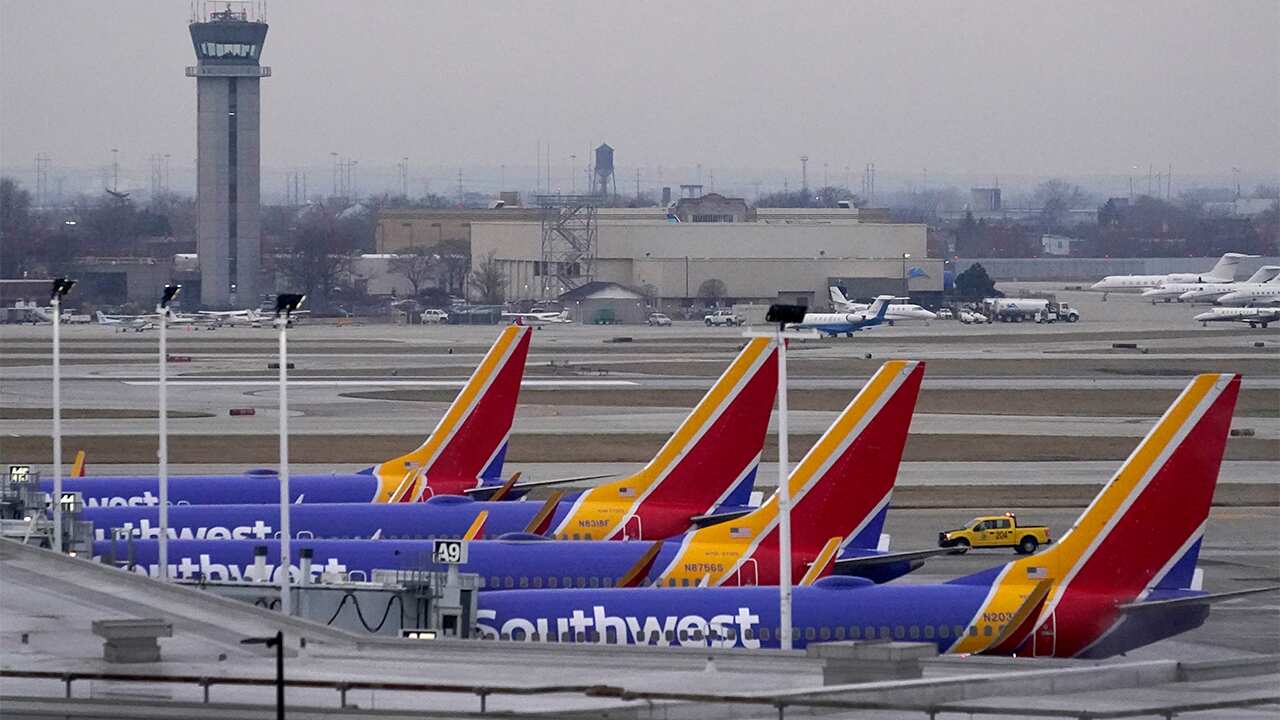 Watch | Two US planes evade collision last minute, averting major aviation disaster Watch | Two US planes evade collision last minute, averting major aviation disaster