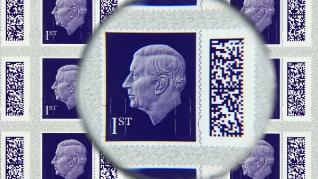 UK: Royal Mail unveils new stamps with image of King Charles
