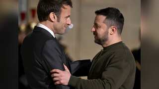Macron welcomes Zelensky to France, says Paris determined to help Ukraine to 'victory'