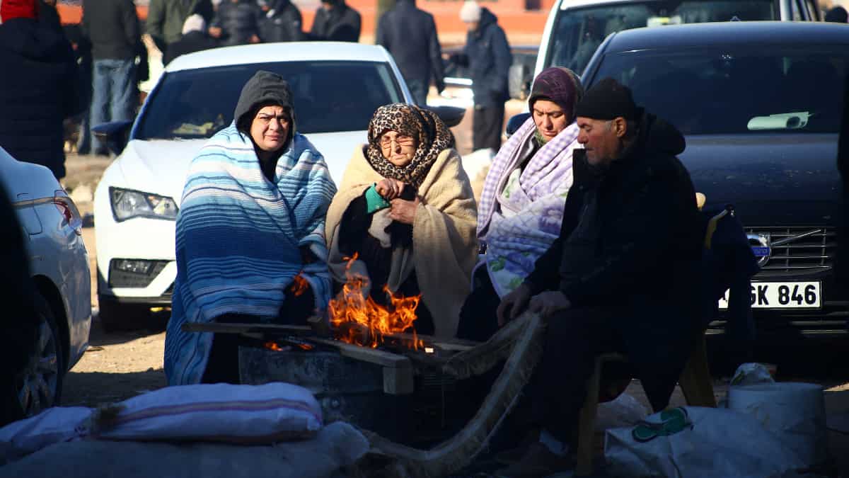 Turkey quake In a miracle, pregnant woman and daughter pulled out from