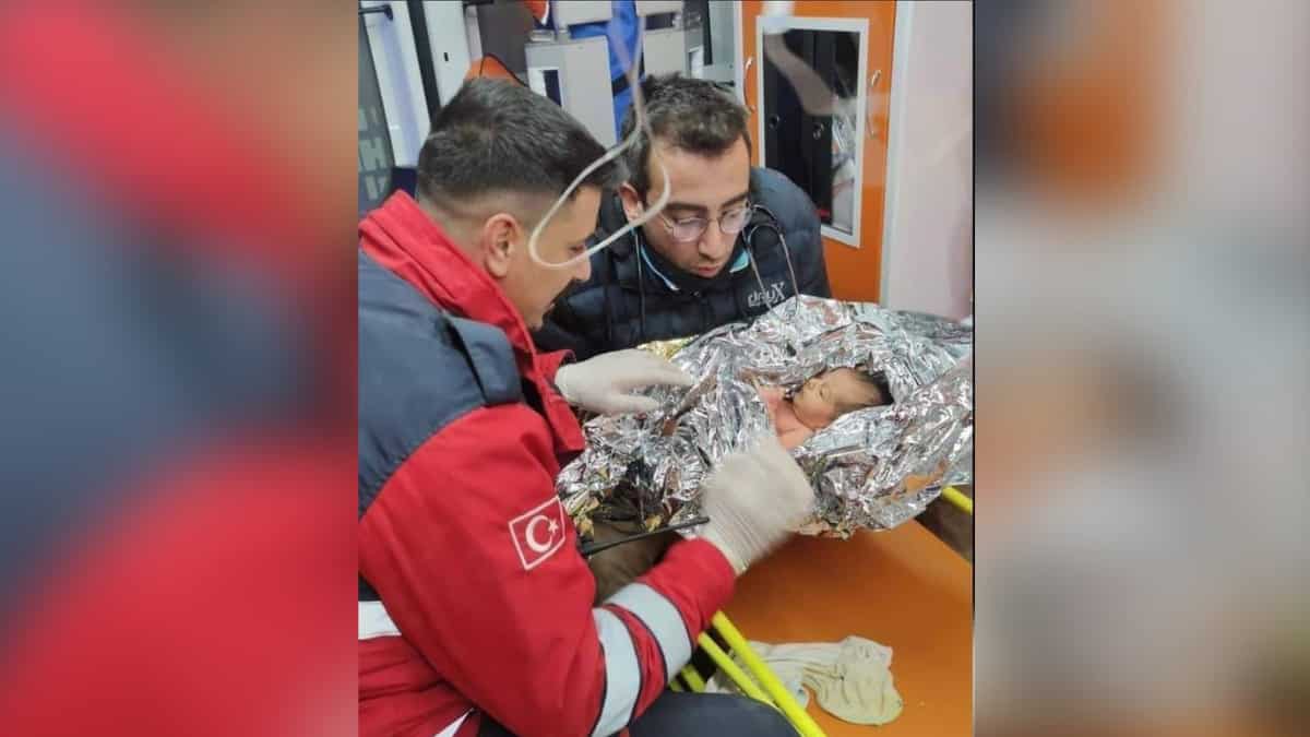 A 10-days-old Turkish infant survived 96 hours under rubble