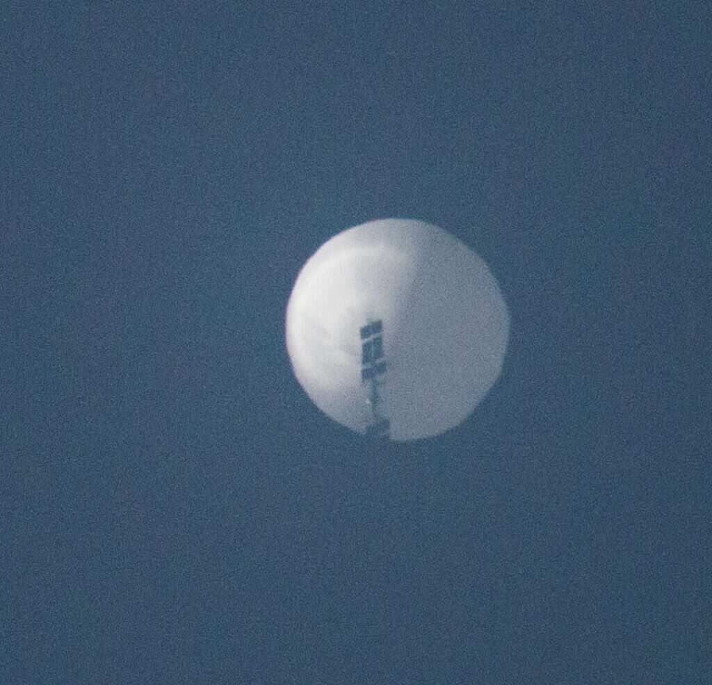 Mystery object flies over Yukon, Canada