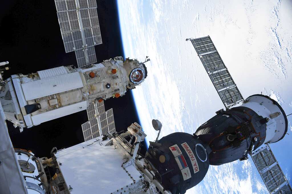 Russia's Progress MS-21 cargo ship faces depressurisation